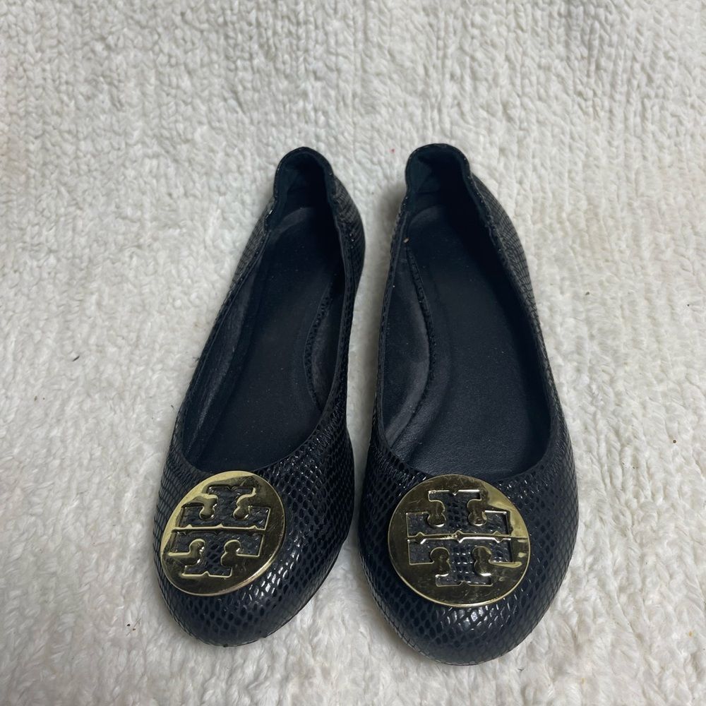 Tory Burch leather lizard print Black slip on Flats with Gold Logo SZ7
